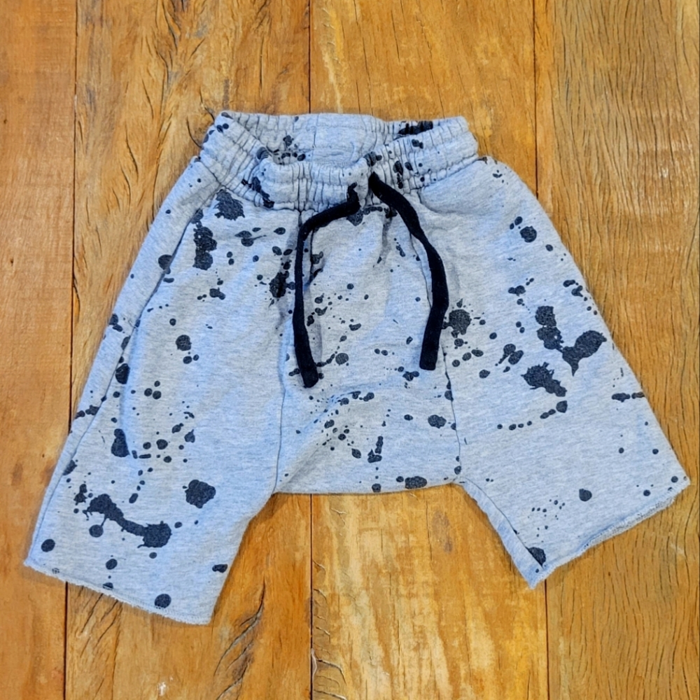 Nununu shorts, 12-18 months